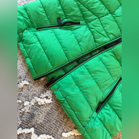 Cecil Green Puffer Vest with Black Zipper Accents - Picture 5 of 5